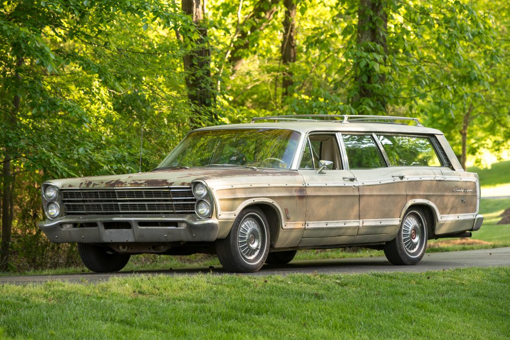 Barn Find Hunter Tom Cotter's 428 Ford Country Squire four-speed can be yours - Hagerty Media